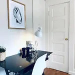 Stylish Studio Gaslamp District Easy Check-In & Fast Wifi Located Near Downtown!